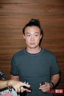 陈奕迅 搞笑 女儿,女儿成家庭欢乐源泉